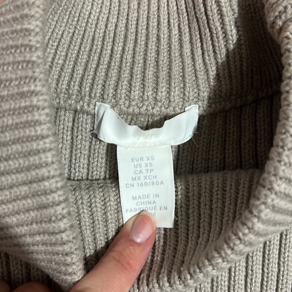 HM Sweater Vest - Picture 4 of 4